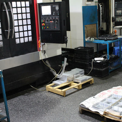 مكونات الطحن CNC المخصصة ، أجزاء طحن الألومنيوم ، تصنيع النموذج الأولي السريع